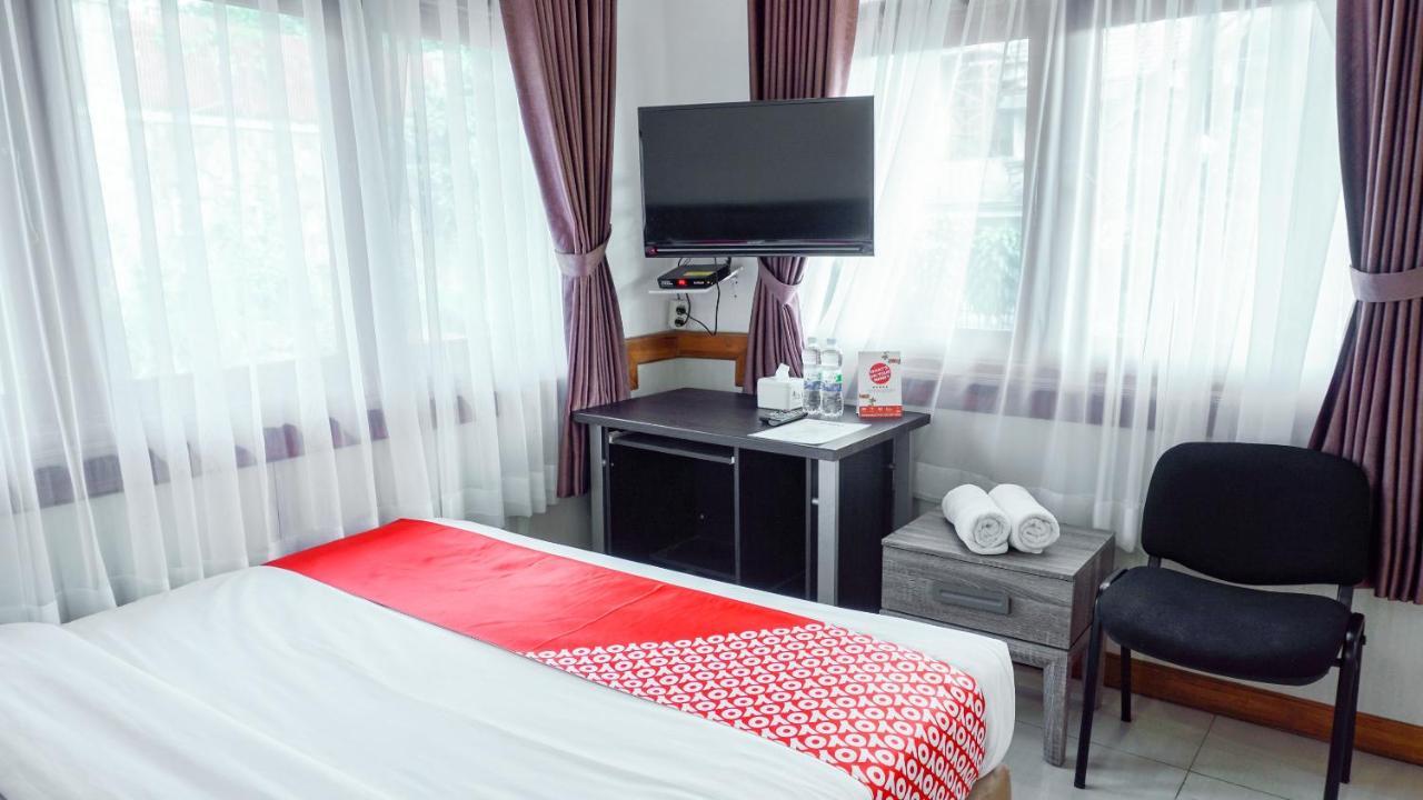Oyo 1209 Tirtasari Nice Guesthouse Bandung Buitenkant foto