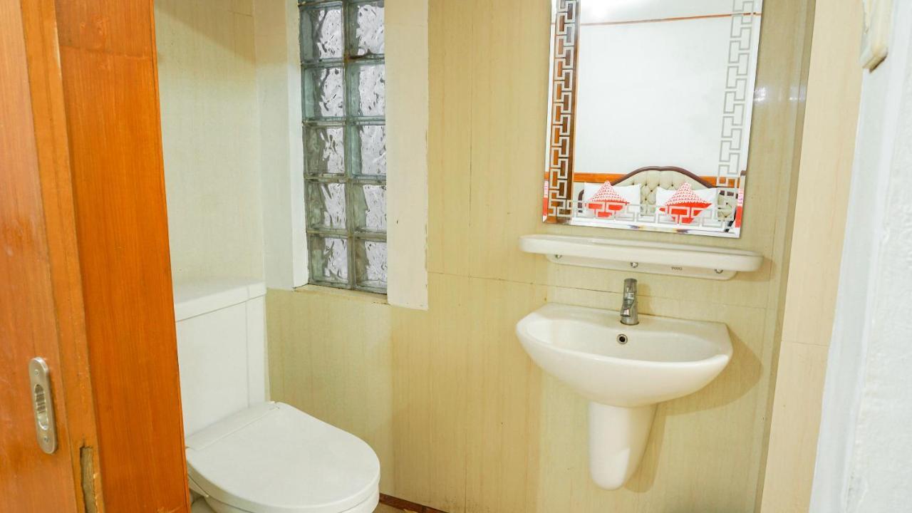 Oyo 1209 Tirtasari Nice Guesthouse Bandung Buitenkant foto
