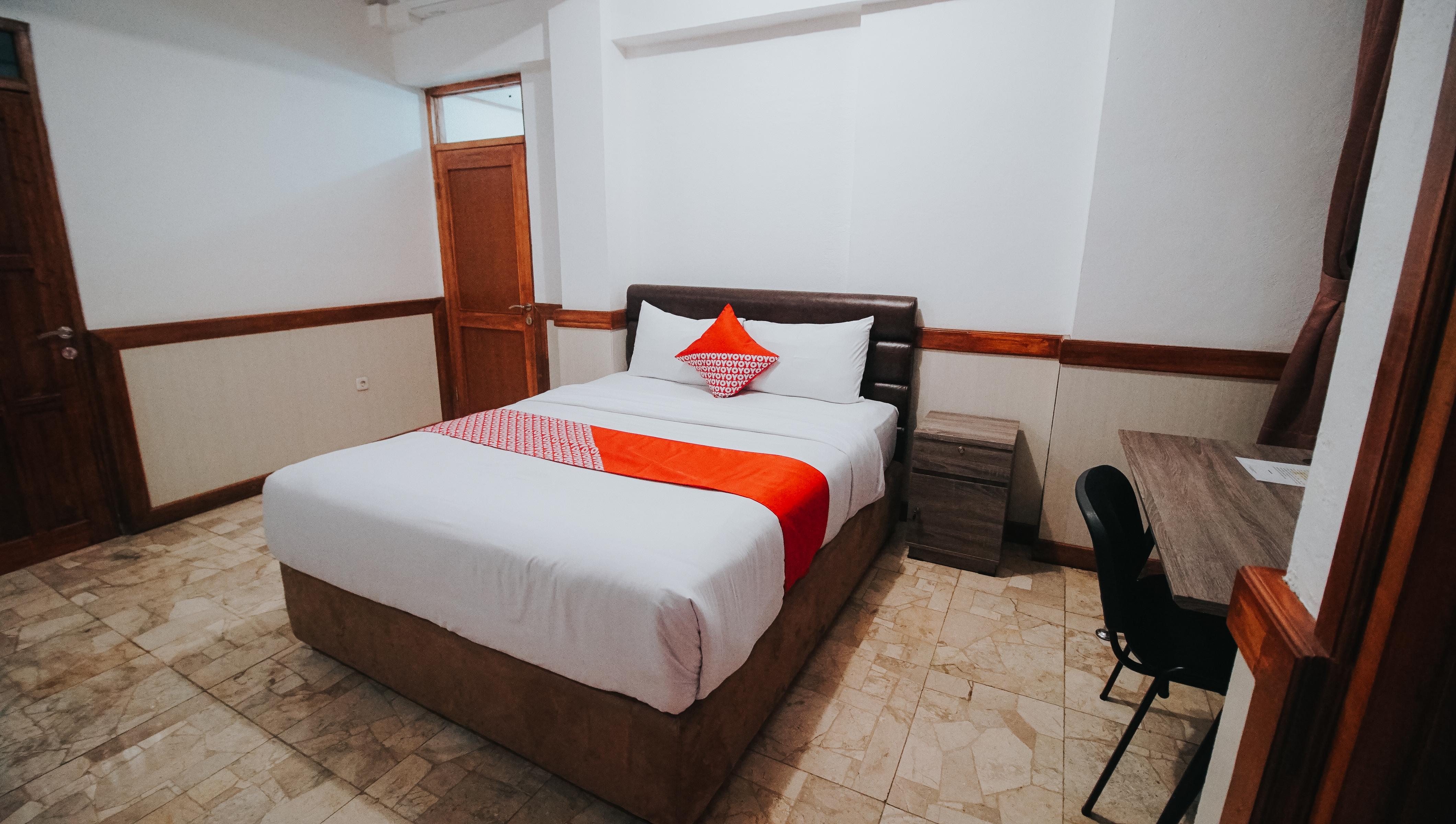 Oyo 1209 Tirtasari Nice Guesthouse Bandung Buitenkant foto