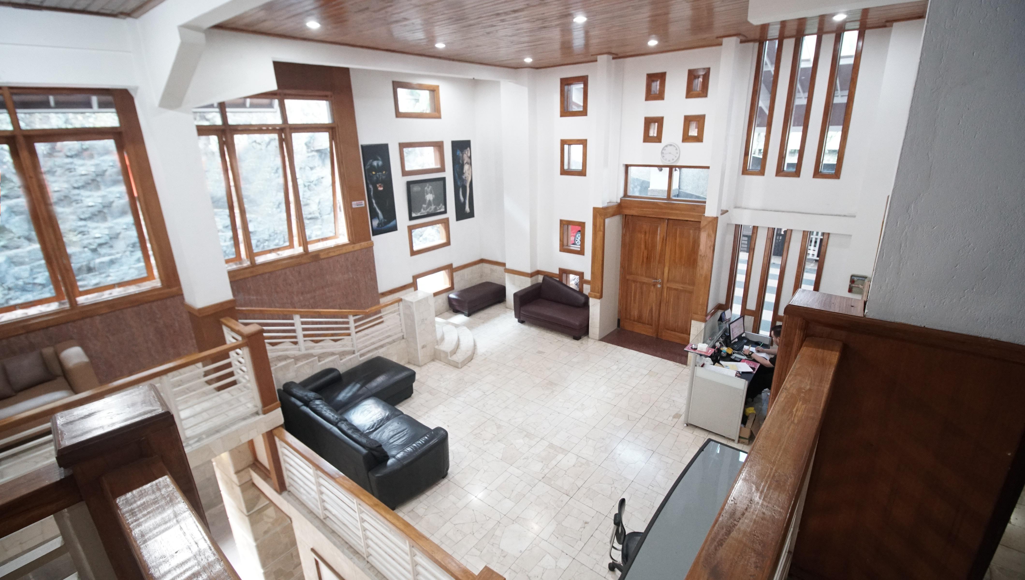 Oyo 1209 Tirtasari Nice Guesthouse Bandung Buitenkant foto