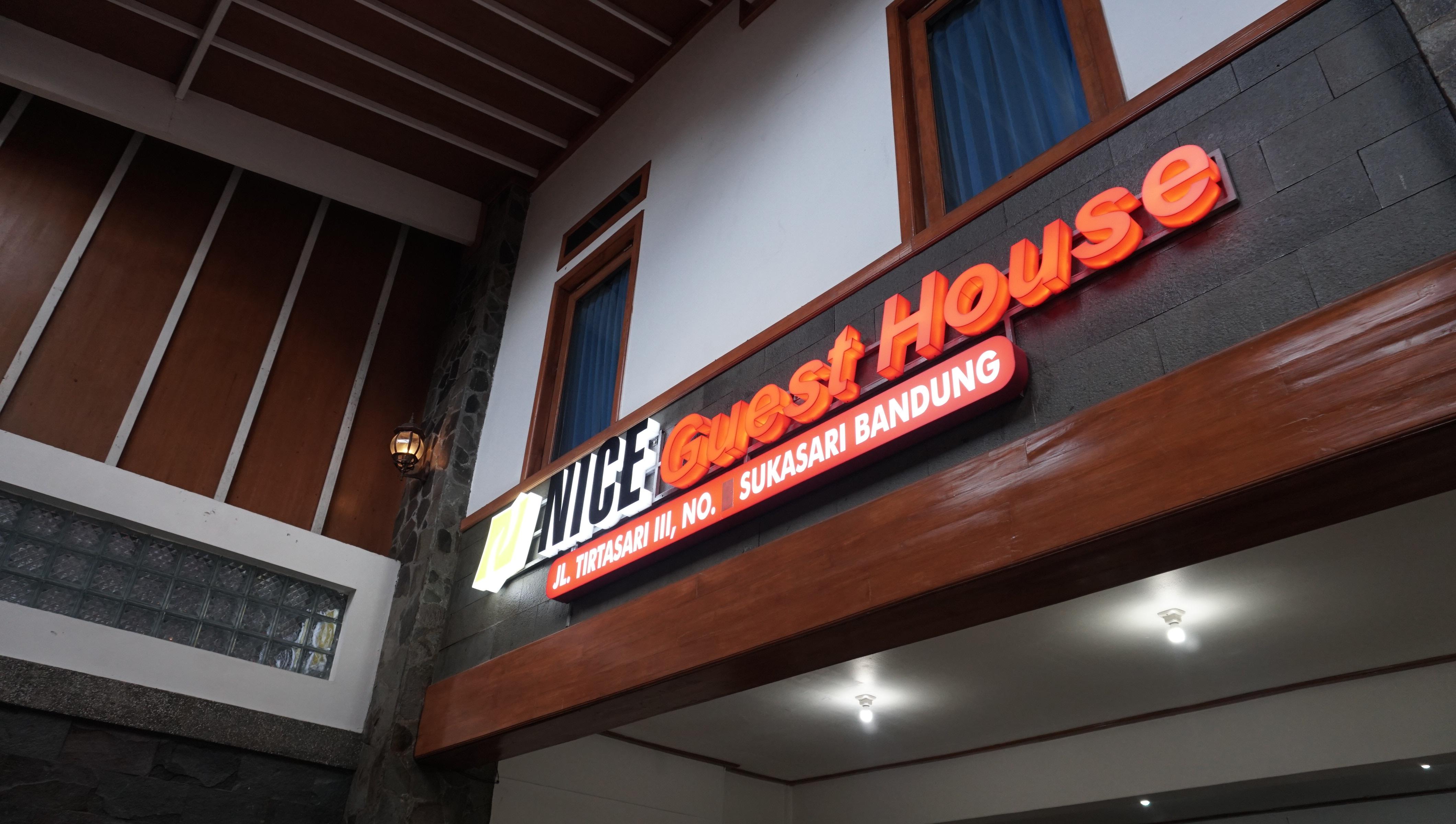 Oyo 1209 Tirtasari Nice Guesthouse Bandung Buitenkant foto