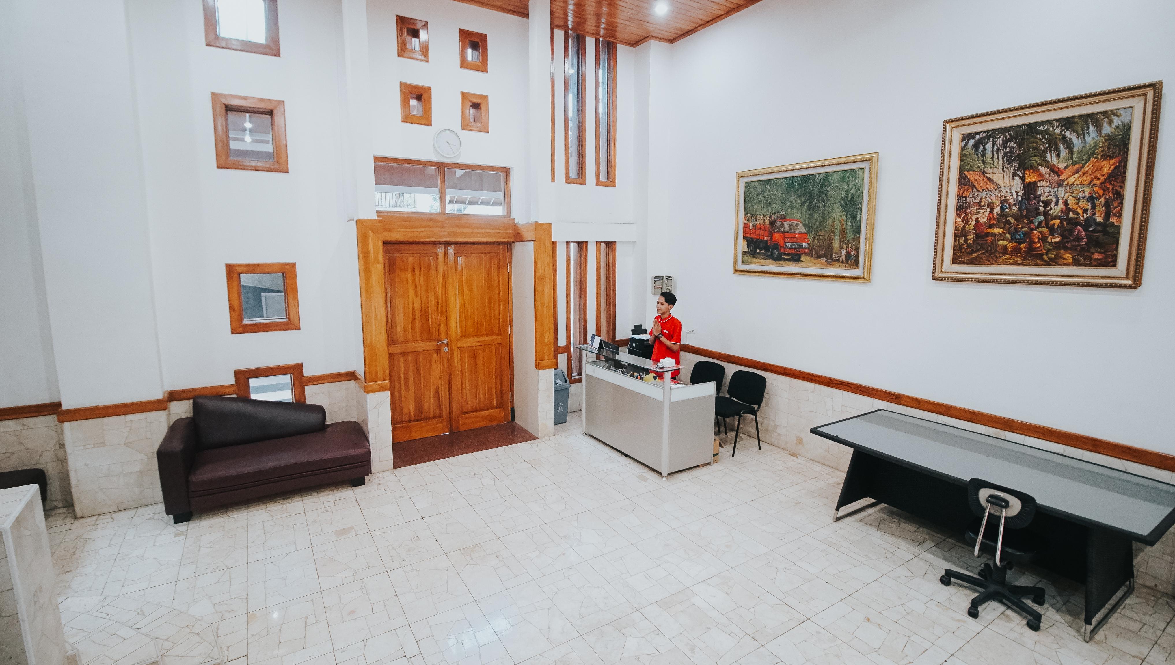 Oyo 1209 Tirtasari Nice Guesthouse Bandung Buitenkant foto