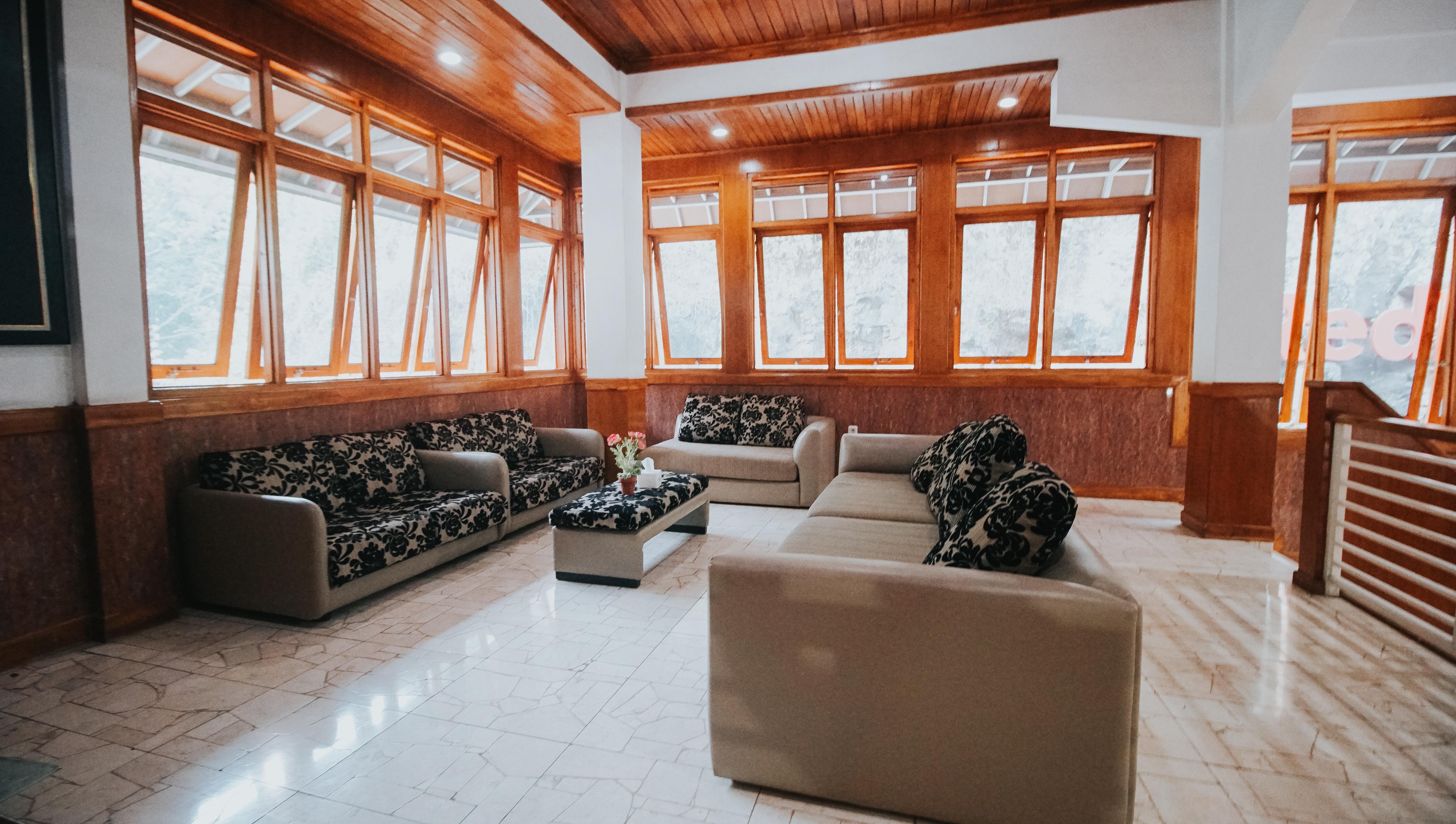 Oyo 1209 Tirtasari Nice Guesthouse Bandung Buitenkant foto